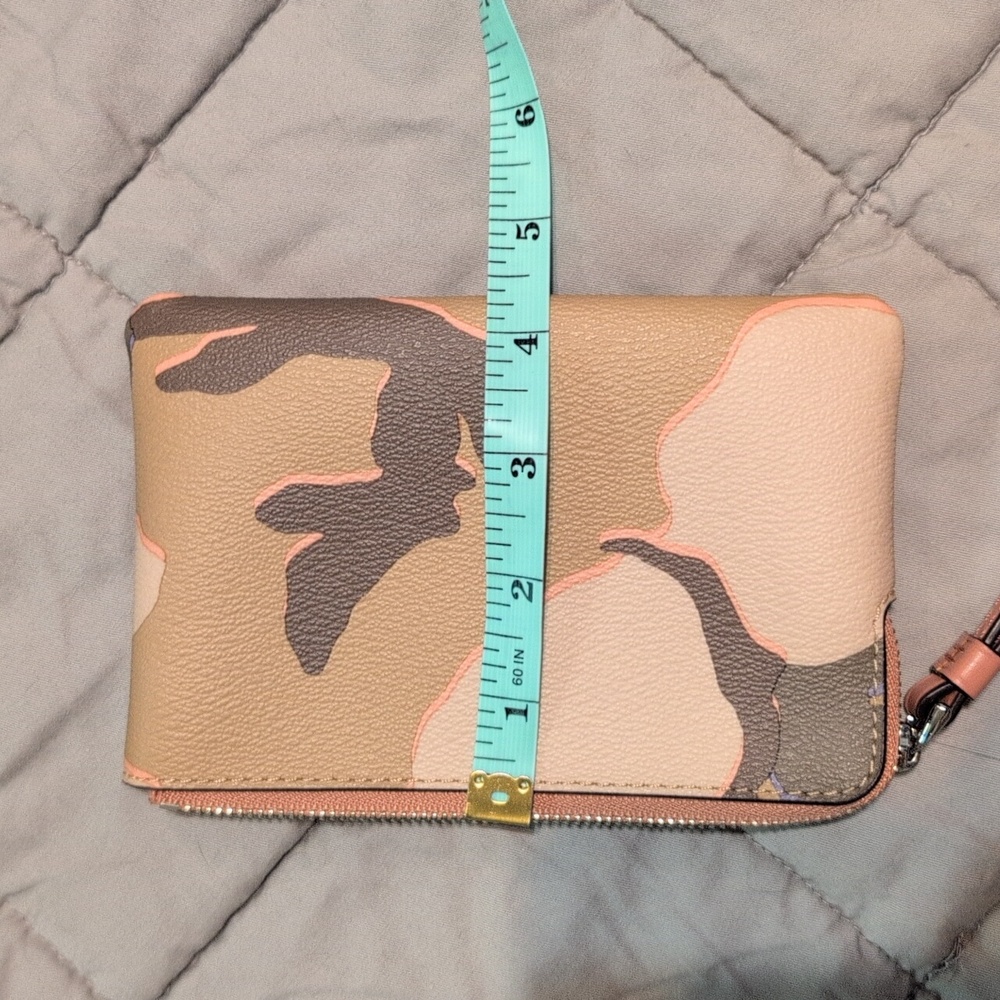 Coach Camo Wristlet - Picture 6 of 6
